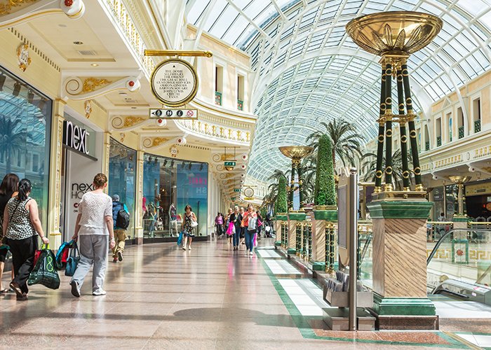 retail-security-officer retail security officers